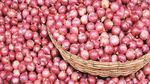 ভারত থেকে ৫২ হাজার মেট্রিক টন পেঁয়াজ দ্রুত দেশে আসবে