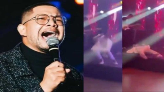 গান গাইতে গাইতে মঞ্চেই মারা গেলেন গায়ক