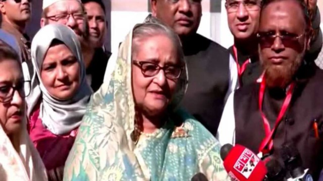 মানুষ হরতাল চায় না, ভোট দিতে চায়: শেখ হাসিনা