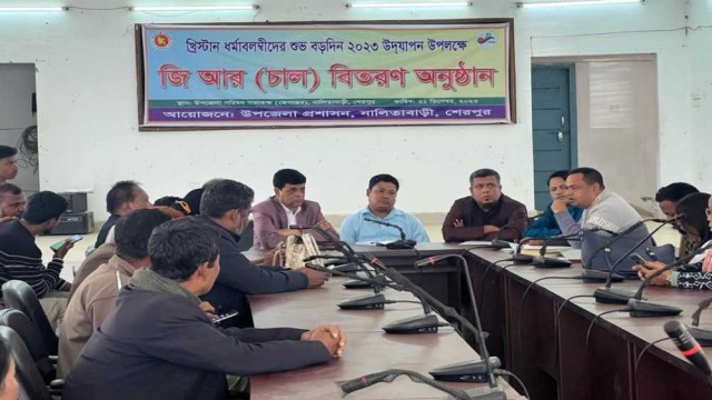 নালিতাবাড়ীতে বড়দিন উপলক্ষে জিআরের চাল বিতরণ