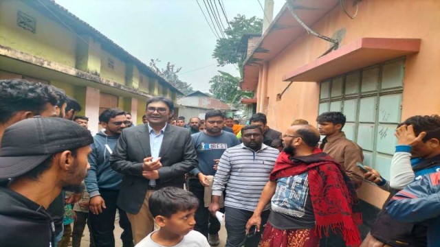 গাইবান্ধা সদর আসনে স্বতন্ত্র প্রার্থী শাহ্ সারোয়ার কবীর এর ট্রাক মার্কার গণ সংযোগ