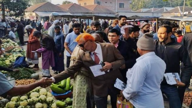 শেষ সময় নির্বাচনে এগিয়ে ডি এম মজিবর রহমান