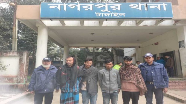 নাগরপুরে আওয়ামীলীগ নেতার ভাইসহ ৪ ইয়াবা ব্যবসায়ী আটক