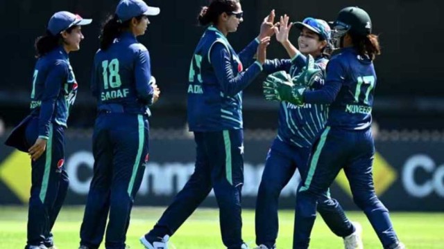 মারামারি করায় নিষিদ্ধ পাকিস্তান নারী ক্রিকেট দলের তিন ক্রিকেটার
