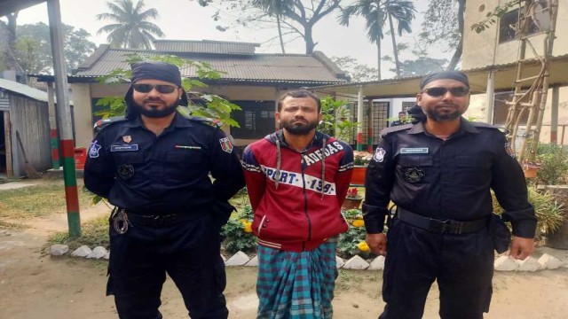 গাইবান্ধায় জোড়া খুনের মৃত্যুদণ্ডপ্রাপ্ত পলাতক আসামি গ্রেফতার