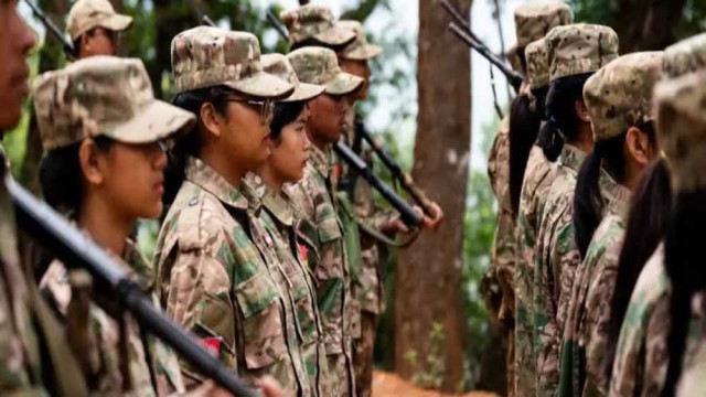আরকানে তীব্র সামরিক অভিযান শুরু মিয়ানমার সেনাবাহিনীর