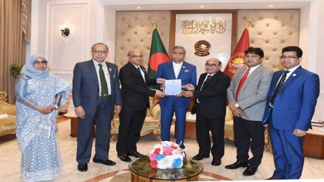 বিশ্ববিদ্যালয়ে গবেষণা কার্যক্রম বাড়ানোর তাগিদ রাষ্ট্রপতির