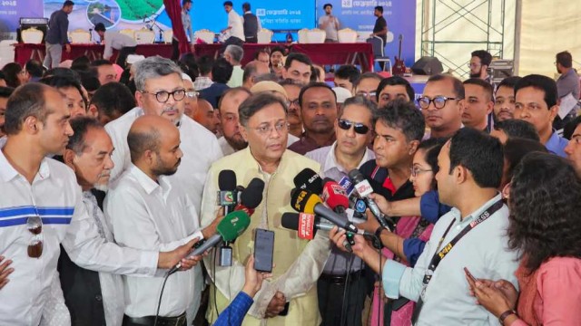 সরকার বাজার কারসাজির বিরুদ্ধে ইশতেহার অনুযায়ী কঠোর ব্যবস্থা নেবে: পররাষ্ট্রমন্ত্রী