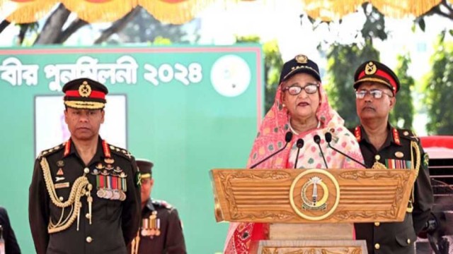 যেকোনো পরিস্থিতি মোকাবেলায় সশস্ত্র বাহিনীকে সক্ষম করে তোলা হচ্ছে : প্রধানমন্ত্রী