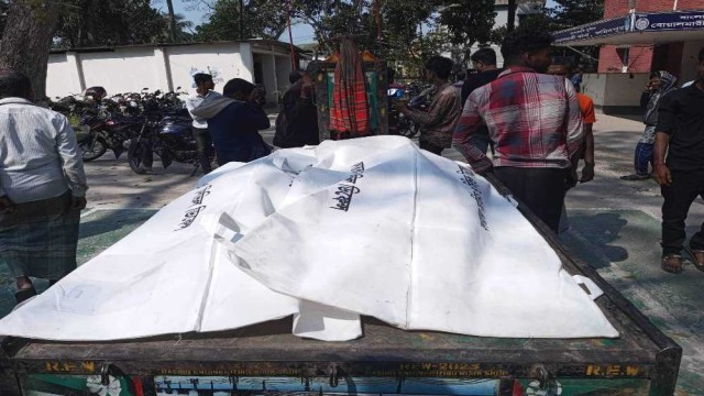 মোটরসাইকেল-পিকআপ সংঘর্ষে ফরিদপুরে দুই মোটরসাইকেল আরোহী নিহত